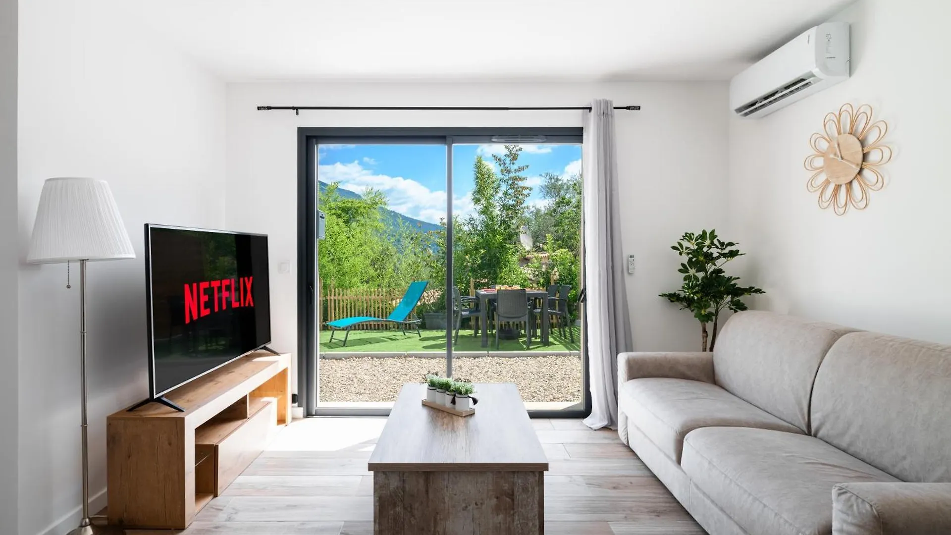 Holiday home Charmante Maison Entre Cannes Et Nice Le Bar-sur-Loup